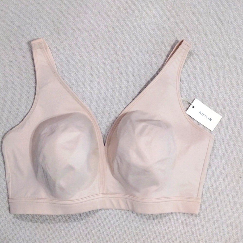 AISILIN Womens Bra, Baige, Soft Unpadded Removable Straps Size US 42G